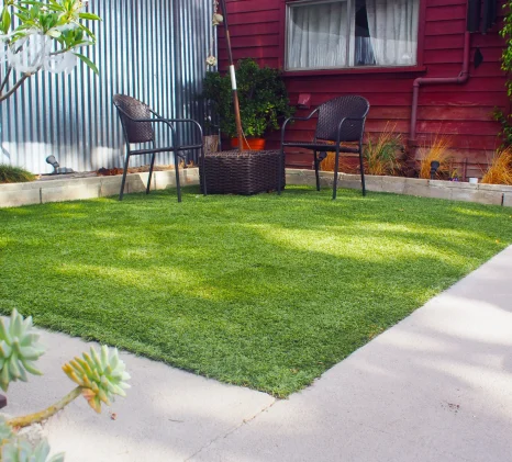 1478024508-artificial-lawn-after